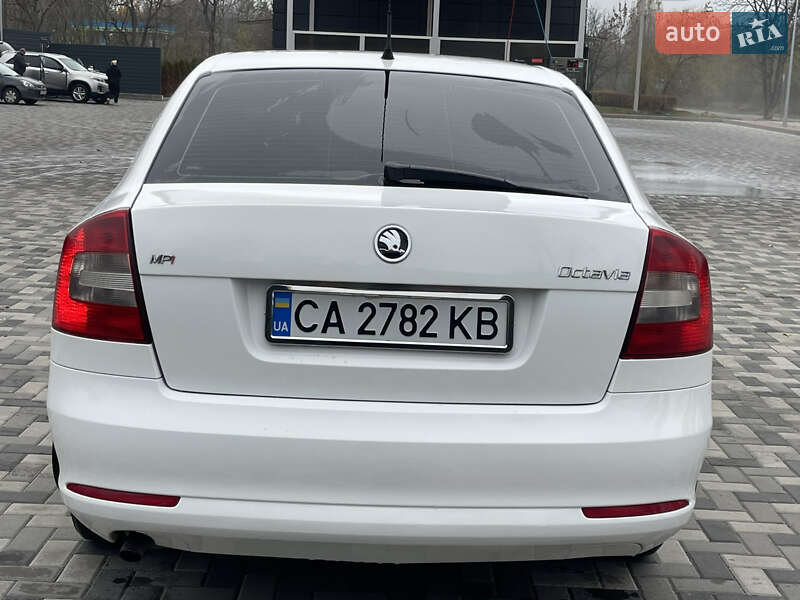 Лифтбек Skoda Octavia 2010 в Каневе фото 15 Лифтбек Skoda Octavia 2010 в Каневе