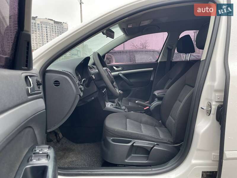 Лифтбек Skoda Octavia 2011 в Киеве фото 9 Лифтбек Skoda Octavia 2011 в Киеве