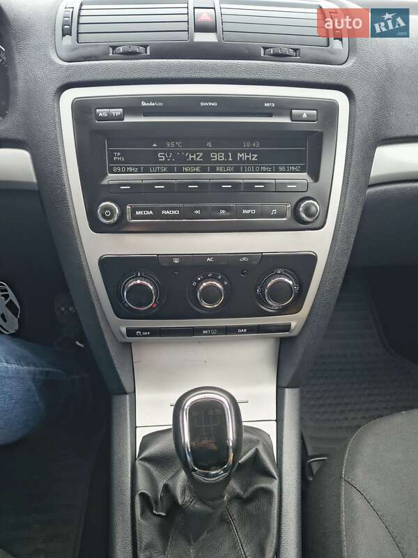 Универсал Skoda Octavia 2012 в Владимире фото 12 Универсал Skoda Octavia 2012 в Владимире