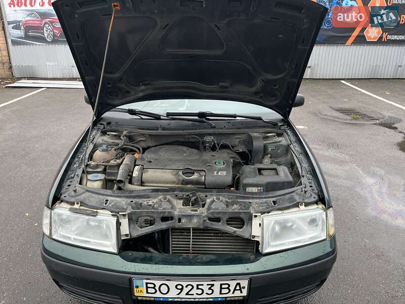 Лифтбек Skoda Octavia 2001 в Житомире