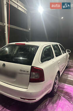 Універсал Skoda Octavia 2012 в Луцьку