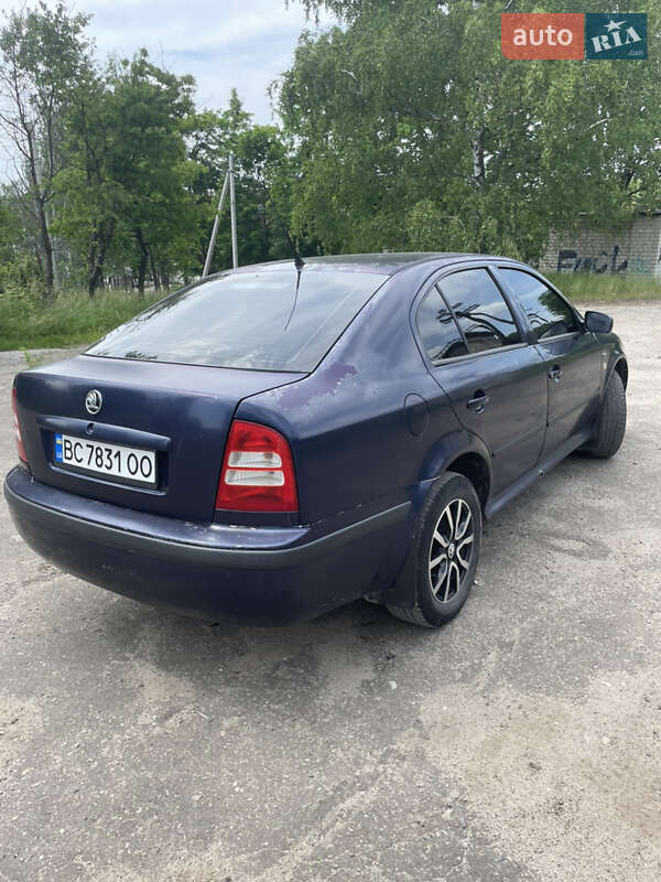 Ліфтбек Skoda Octavia 2002 в Новояворівську