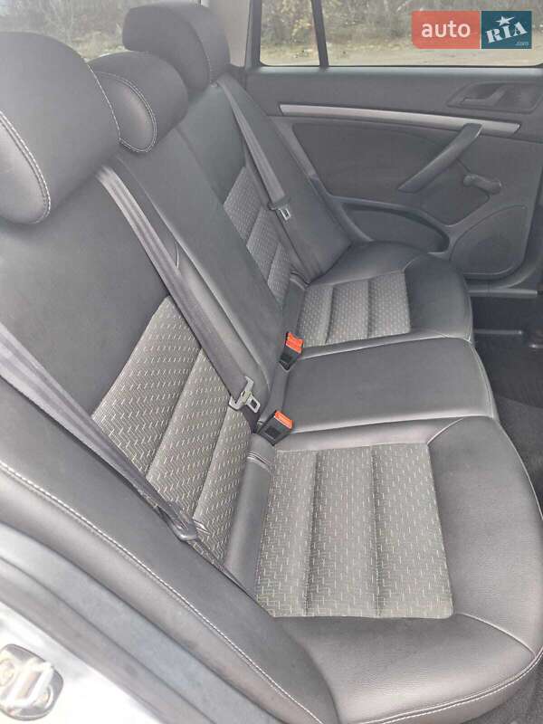 Универсал Skoda Octavia 2011 в Киеве фото 6 Универсал Skoda Octavia 2011 в Киеве
