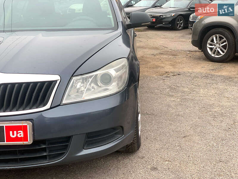 Универсал Skoda Octavia 2010 в Виннице