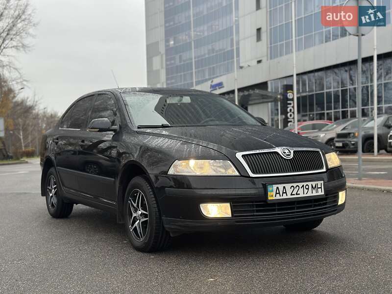 Лифтбек Skoda Octavia 2008 в Киеве