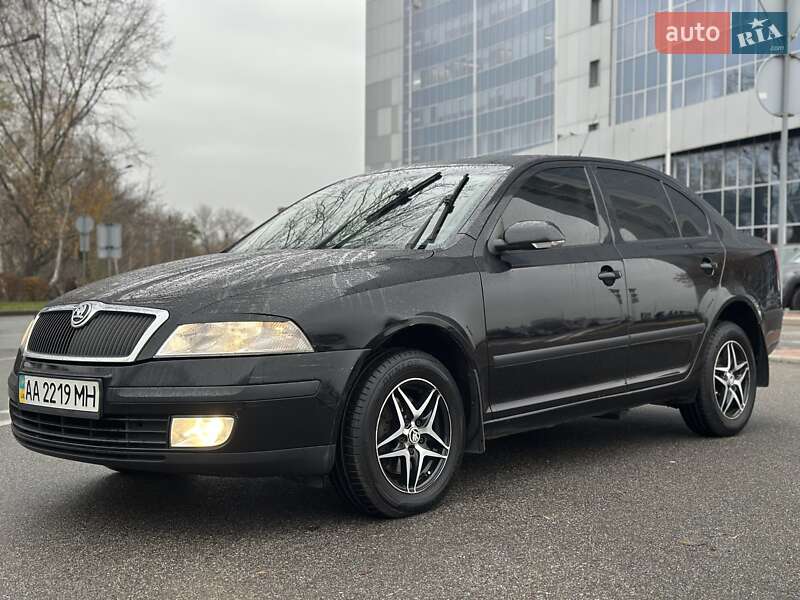 Лифтбек Skoda Octavia 2008 в Киеве