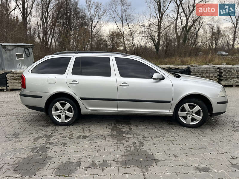 Универсал Skoda Octavia 2008 в Дрогобыче