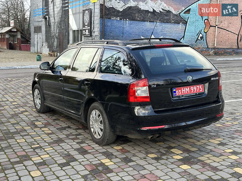 Универсал Skoda Octavia 2010 в Луцке