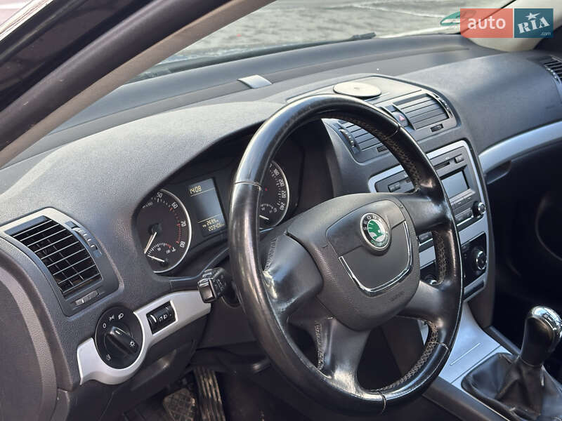 Универсал Skoda Octavia 2010 в Луцке