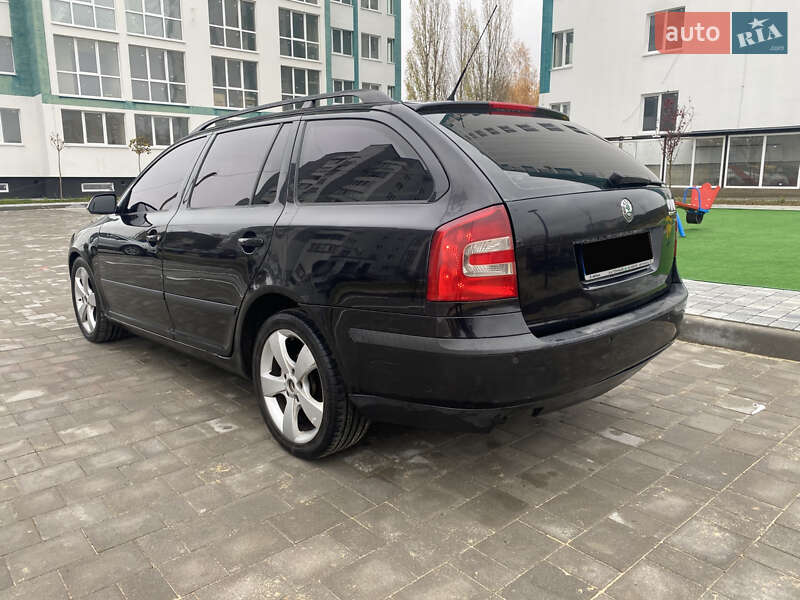 Универсал Skoda Octavia 2006 в Вараше