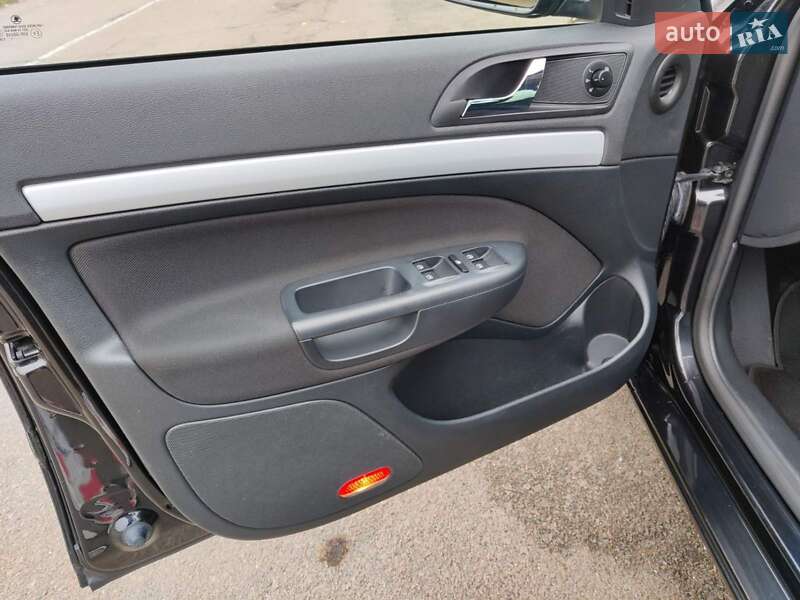 Универсал Skoda Octavia 2012 в Барышевке