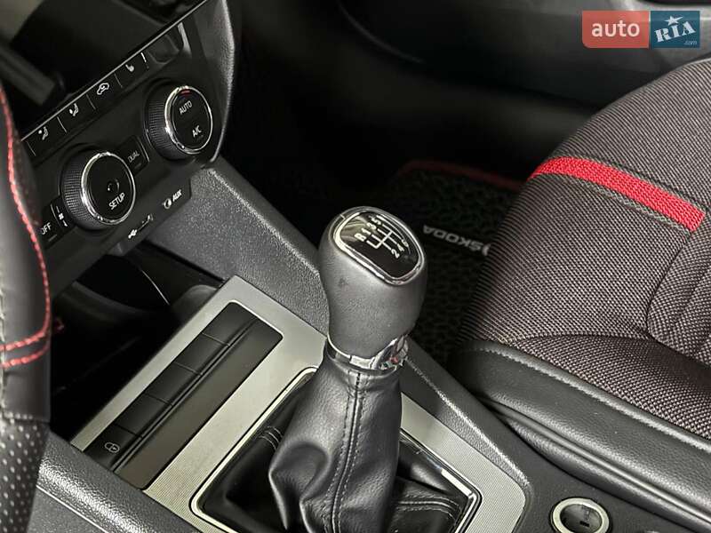 Лифтбек Skoda Octavia 2013 в Одессе