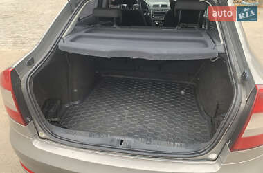 Ліфтбек Skoda Octavia 2009 в Рівному