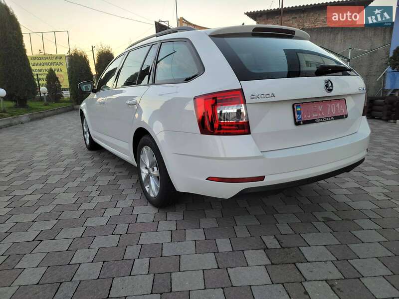 Универсал Skoda Octavia 2019 в Сарнах фото 14 Универсал Skoda Octavia 2019 в Сарнах