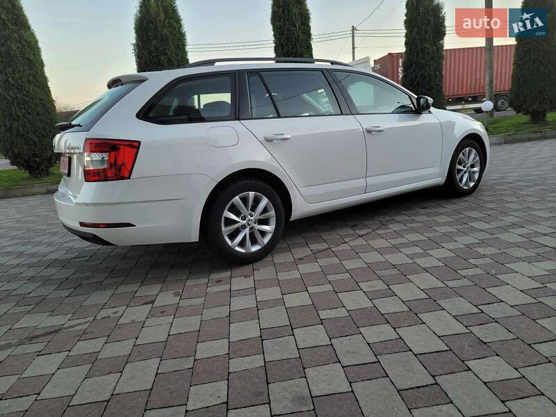 Универсал Skoda Octavia 2019 в Сарнах фото 8 Универсал Skoda Octavia 2019 в Сарнах