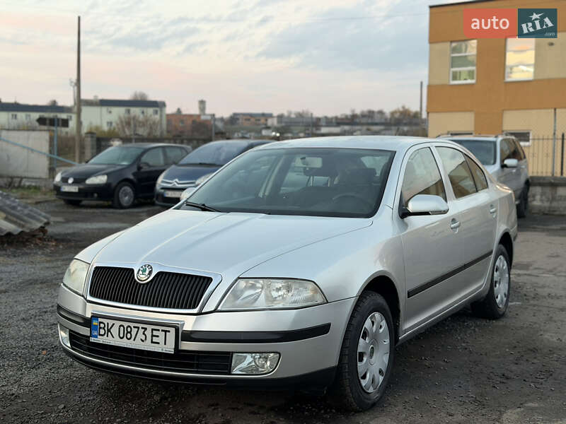 Лифтбек Skoda Octavia 2005 в Ровно фото 4 Лифтбек Skoda Octavia 2005 в Ровно