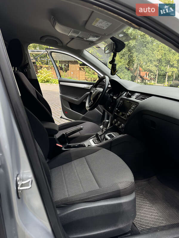 Універсал Skoda Octavia 2016 в Львові фото 11 Універсал Skoda Octavia 2016 в Львові