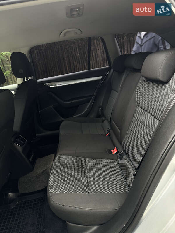 Універсал Skoda Octavia 2016 в Львові фото 32 Універсал Skoda Octavia 2016 в Львові