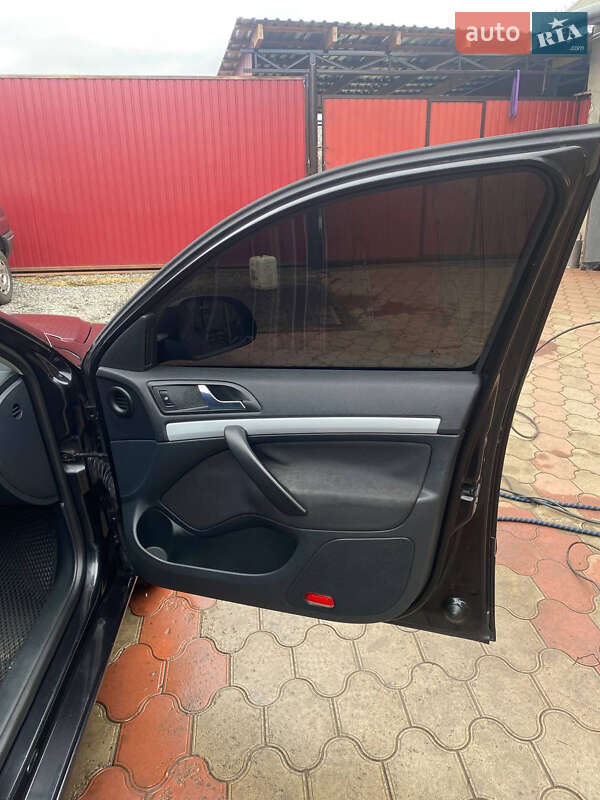 Универсал Skoda Octavia 2010 в Любашевке