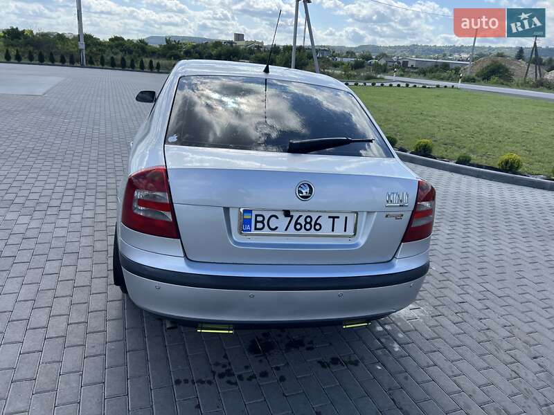 Лифтбек Skoda Octavia 2008 в Золочеве