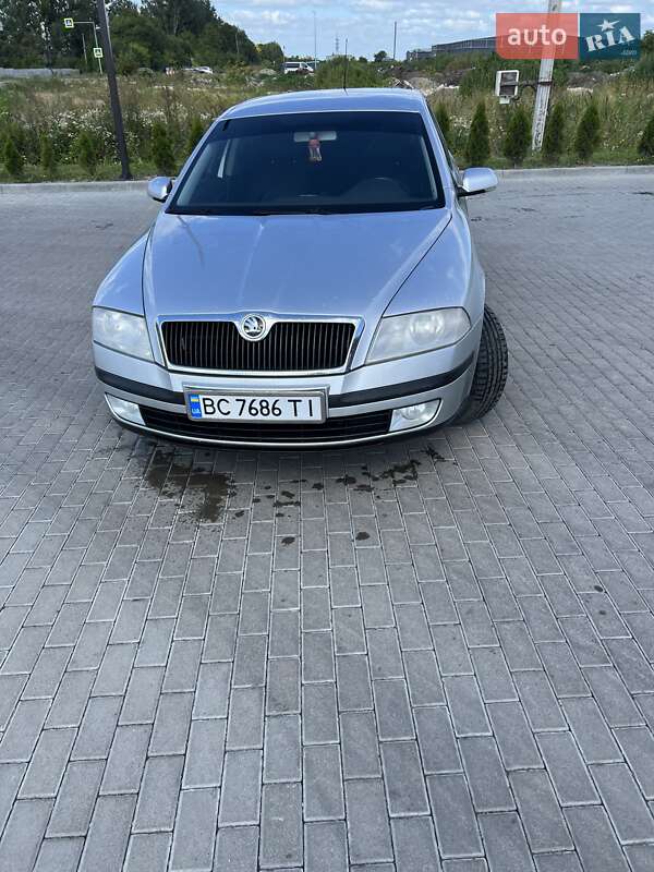 Лифтбек Skoda Octavia 2008 в Золочеве