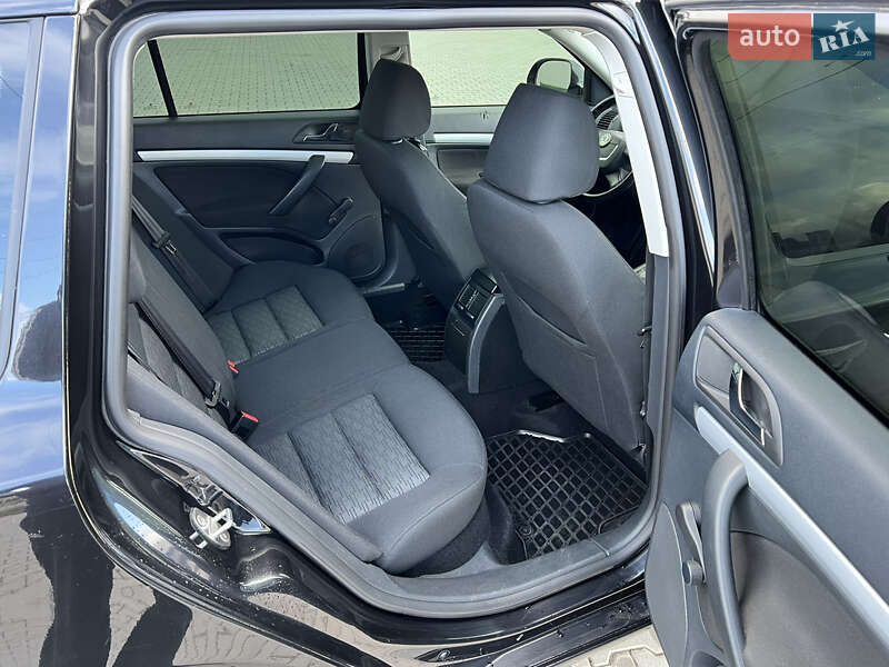 Универсал Skoda Octavia 2010 в Черновцах