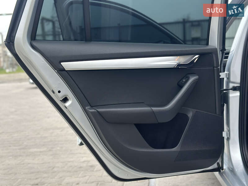 Универсал Skoda Octavia 2017 в Луцке