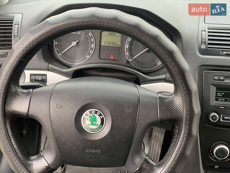 Лифтбек Skoda Octavia 2006 в Киеве фото 19 Лифтбек Skoda Octavia 2006 в Киеве