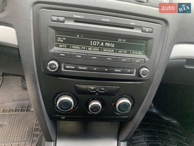 Лифтбек Skoda Octavia 2006 в Киеве фото 24 Лифтбек Skoda Octavia 2006 в Киеве