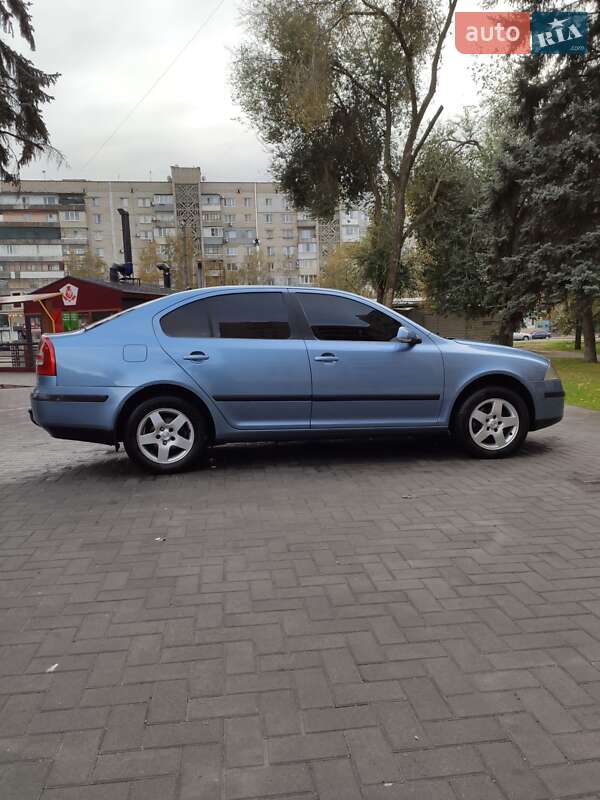Ліфтбек Skoda Octavia 2008 в Запоріжжі