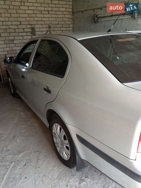 Лифтбек Skoda Octavia 1999 в Ровно