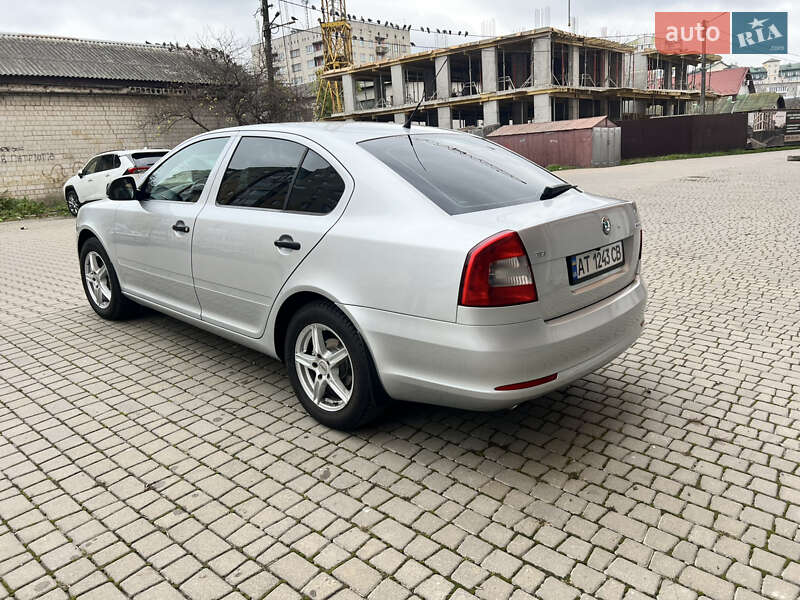 Лифтбек Skoda Octavia 2011 в Ивано-Франковске фото 3 Лифтбек Skoda Octavia 2011 в Ивано-Франковске