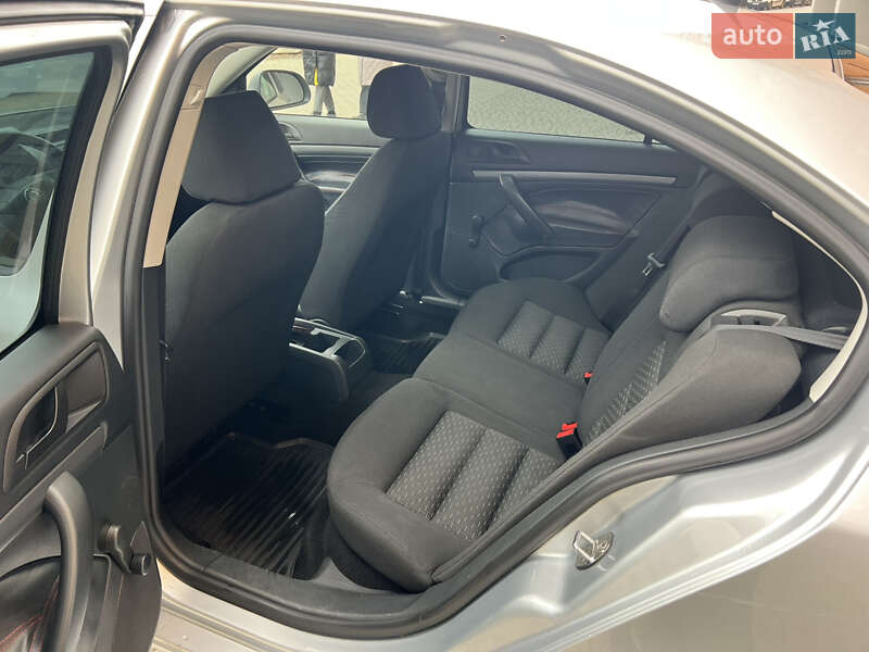 Лифтбек Skoda Octavia 2011 в Ивано-Франковске фото 7 Лифтбек Skoda Octavia 2011 в Ивано-Франковске