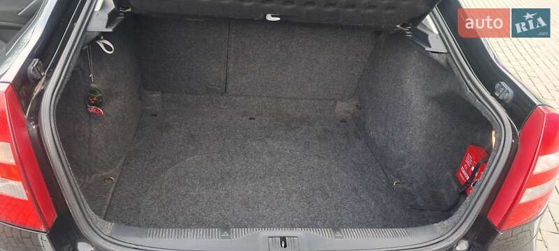 Лифтбек Skoda Octavia 2007 в Нововолынске