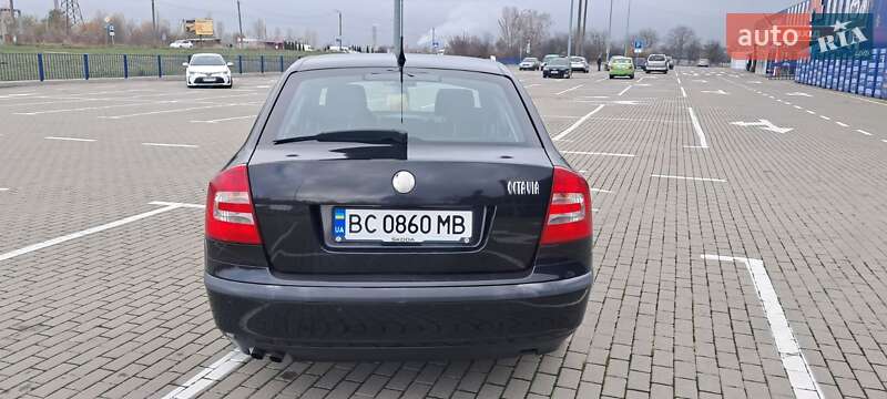 Лифтбек Skoda Octavia 2007 в Нововолынске