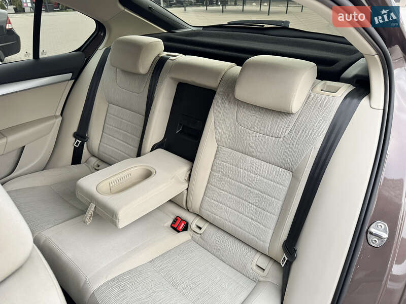 Лифтбек Skoda Octavia 2013 в Киеве фото 5 Лифтбек Skoda Octavia 2013 в Киеве
