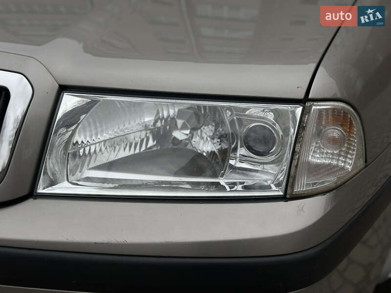 Універсал Skoda Octavia 2008 в Івано-Франківську