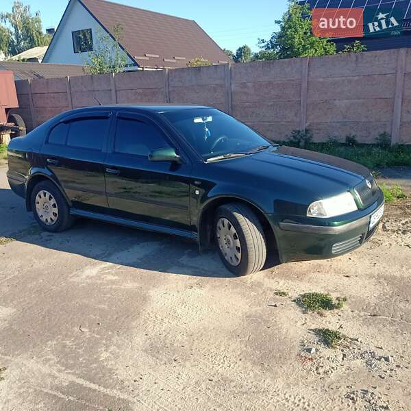 Лифтбек Skoda Octavia 2002 в Козельце