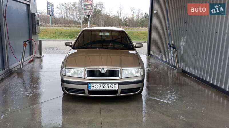 Ліфтбек Skoda Octavia 2004 в Львові