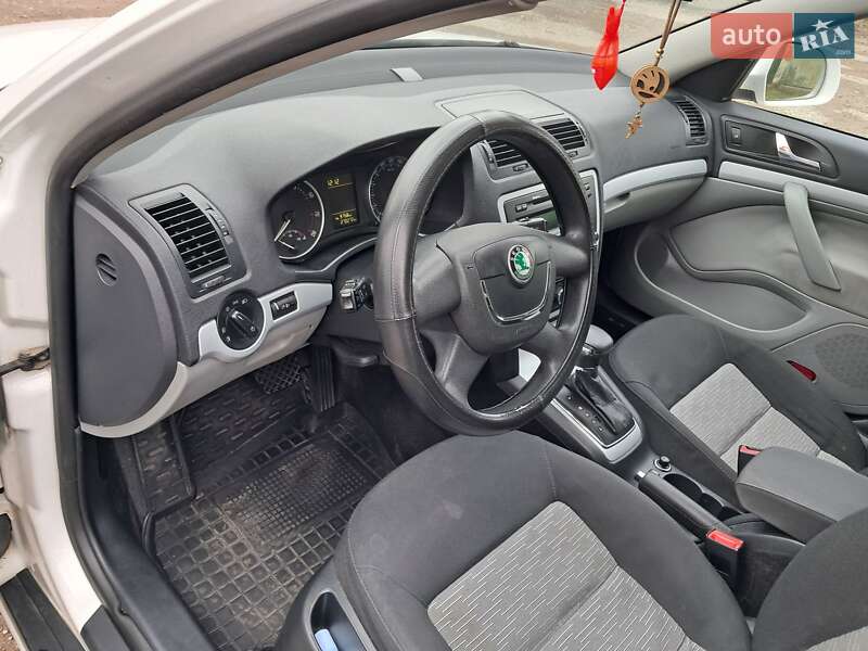 Лифтбек Skoda Octavia 2009 в Ивано-Франковске фото 5 Лифтбек Skoda Octavia 2009 в Ивано-Франковске
