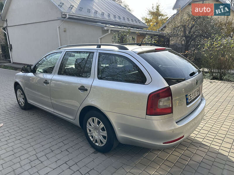 Універсал Skoda Octavia 2011 в Чернівцях
