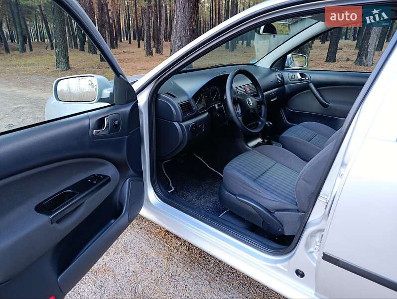 Универсал Skoda Octavia 2005 в Богодухове