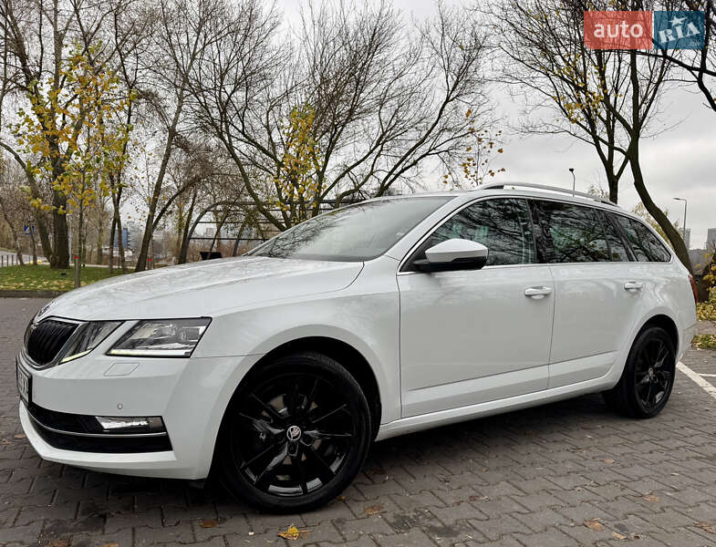 Универсал Skoda Octavia 2019 в Киеве