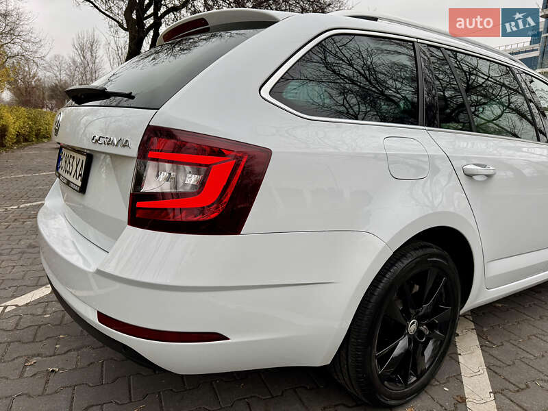 Универсал Skoda Octavia 2019 в Киеве