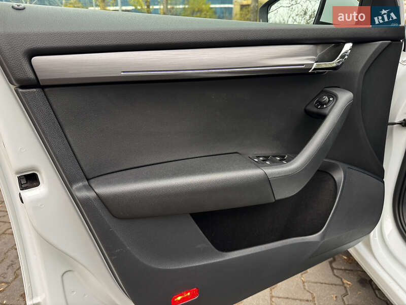 Универсал Skoda Octavia 2019 в Киеве