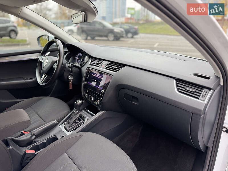 Универсал Skoda Octavia 2019 в Киеве