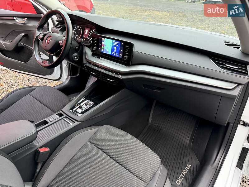 Універсал Skoda Octavia 2021 в Ковелі
