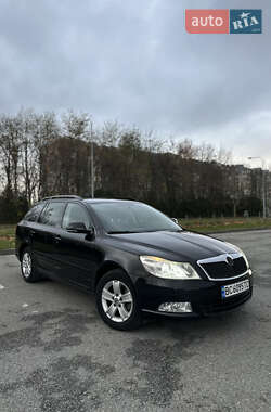 Универсал Skoda Octavia 2009 в Львове