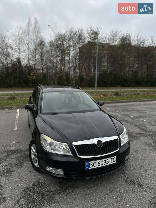 Универсал Skoda Octavia 2009 в Львове