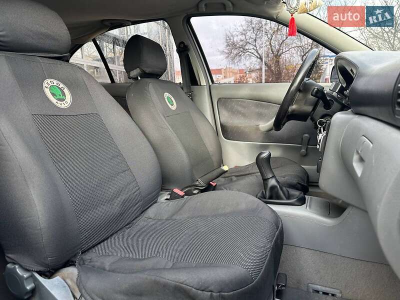 Лифтбек Skoda Octavia 2004 в Ивано-Франковске